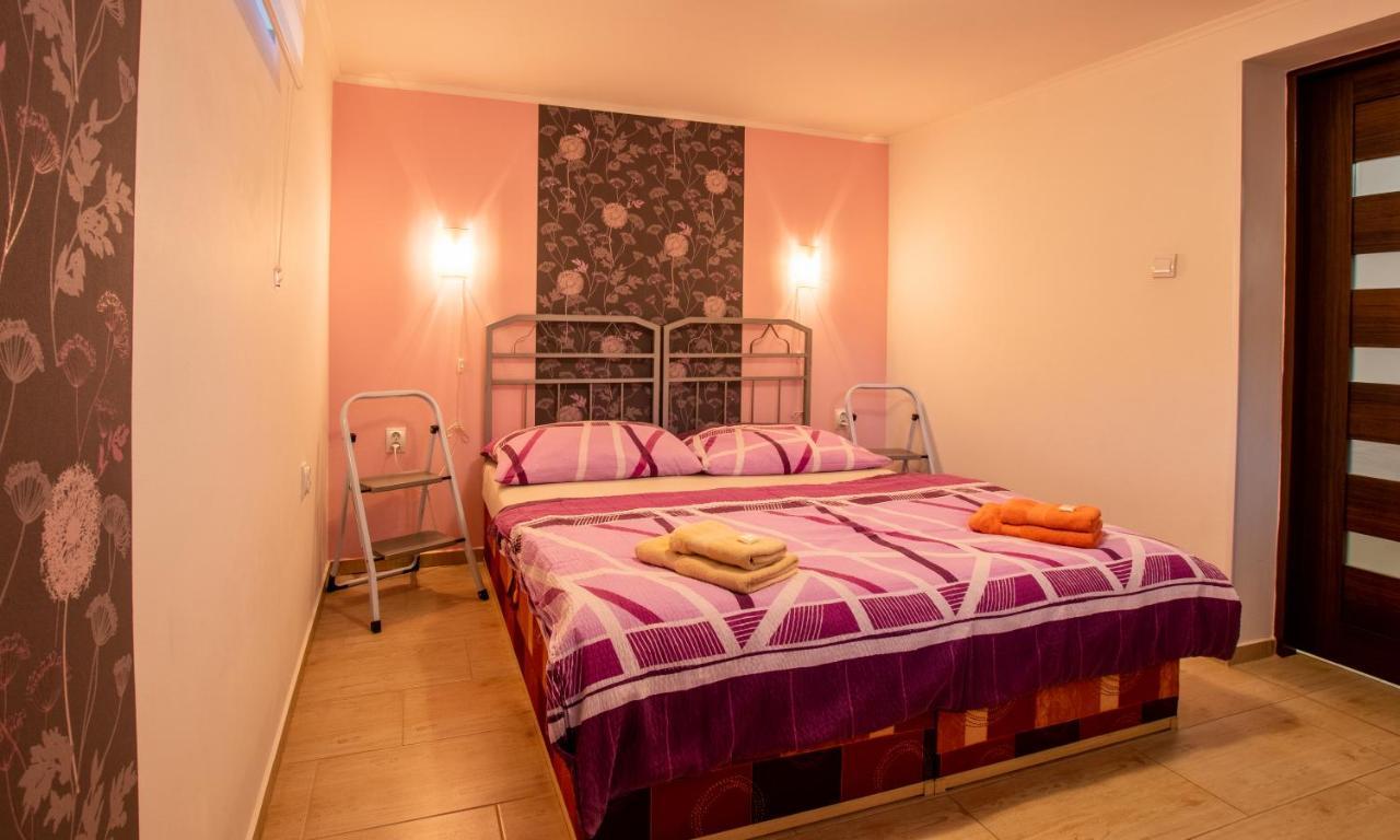 Apartment Blehovi Mala Velen Esterno foto
