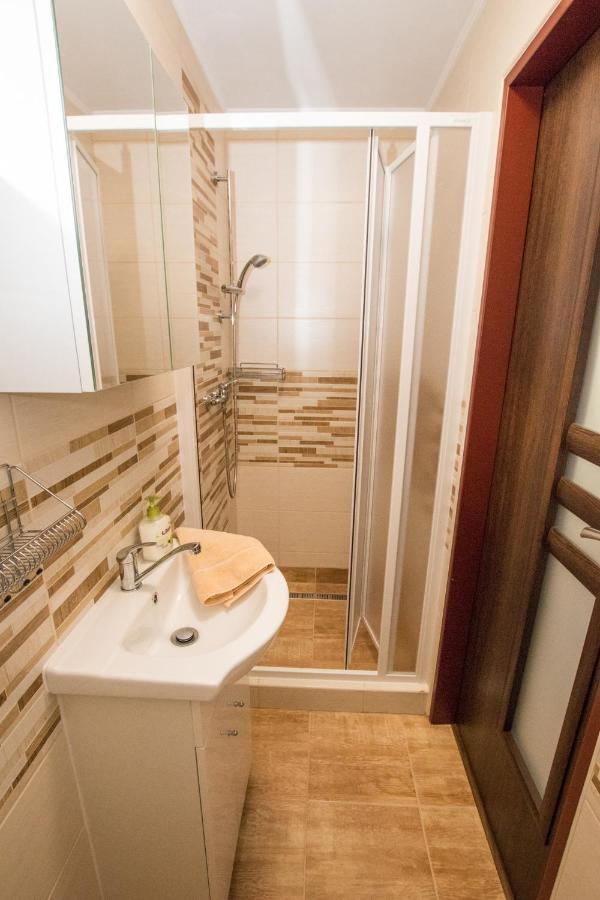 Apartment Blehovi Mala Velen Esterno foto